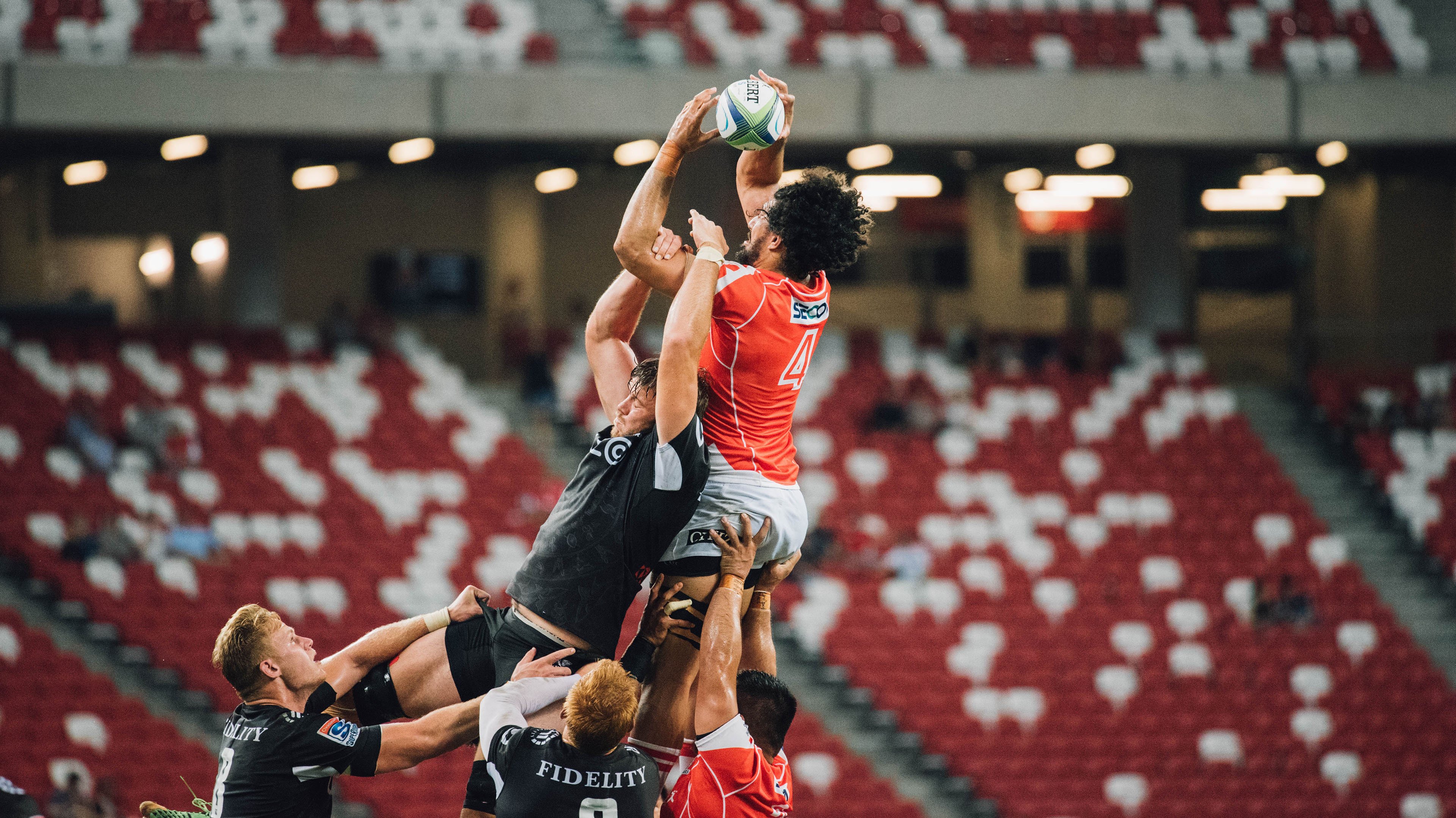 开云体育下载-路跑马拉松，城市风光与运动的完美结合，马拉松在公路上跑吗